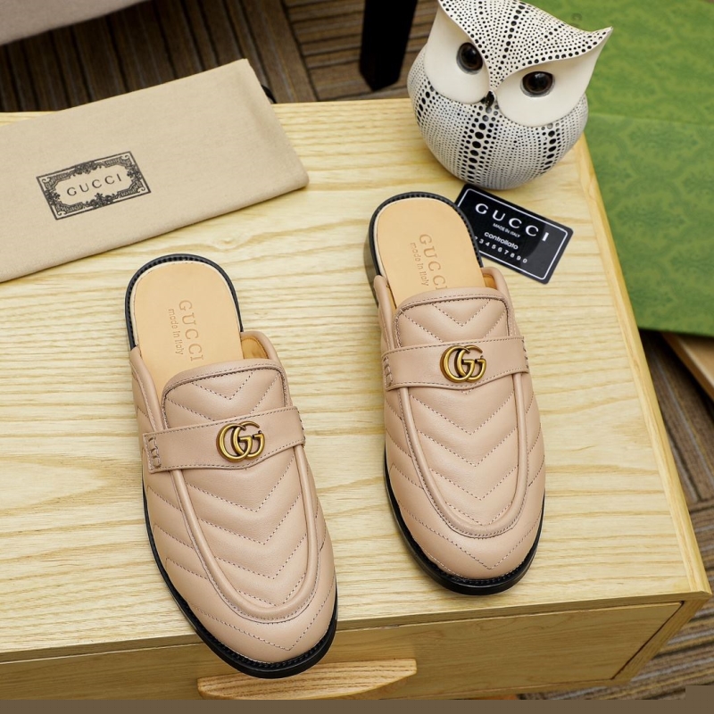 G*u*i slippers
